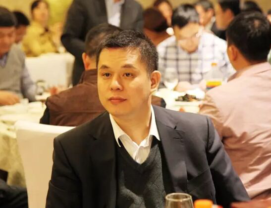宝运莱董事长郑两斌