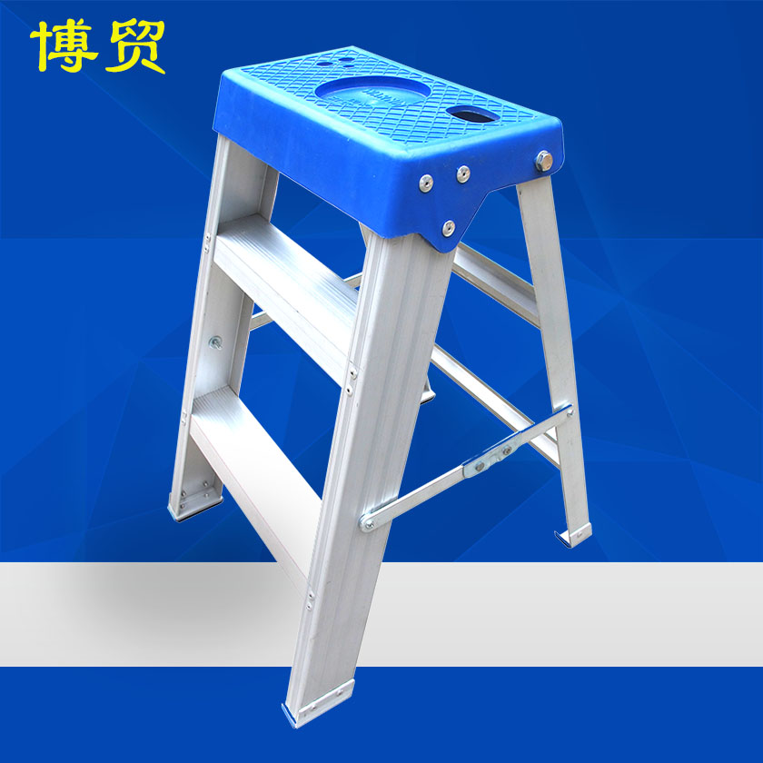 欧标 铝合金轻型单侧梯凳-人字梯（按类型）-新利体育